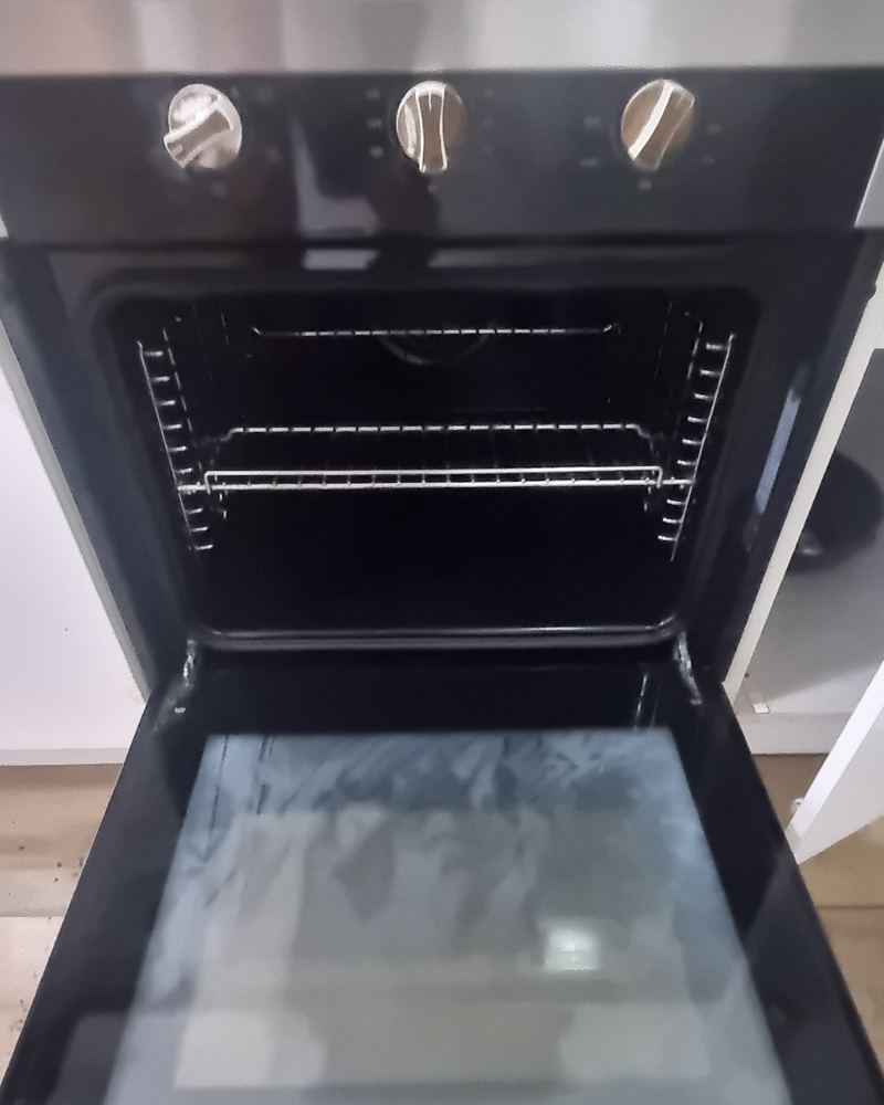 Oven after cleaning